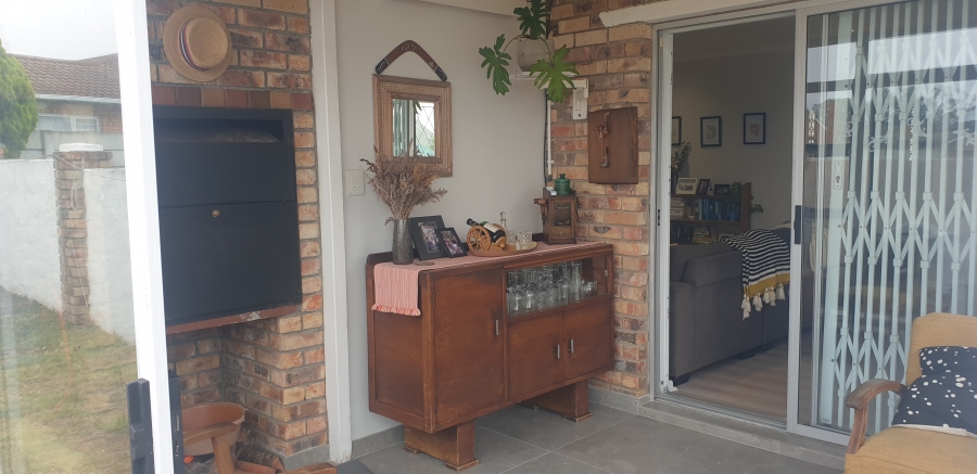 To Let 2 Bedroom Property for Rent in Lorraine Eastern Cape